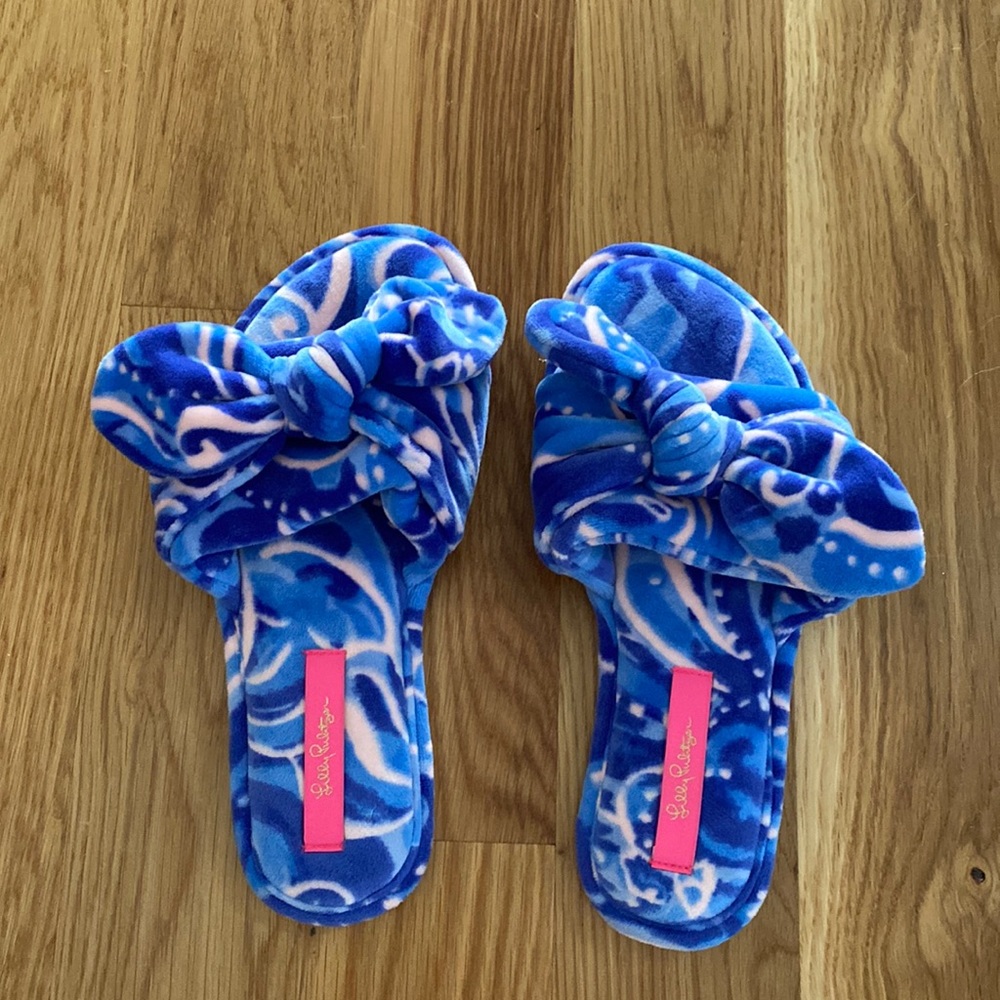 Lily Pulitzer slippers Size S/M Brand new